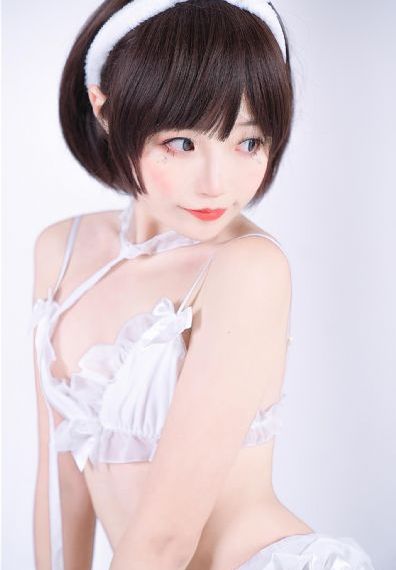 谁先爱上他_电影在线观看免费