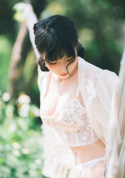 老板娘第一集_HD电影免费在线