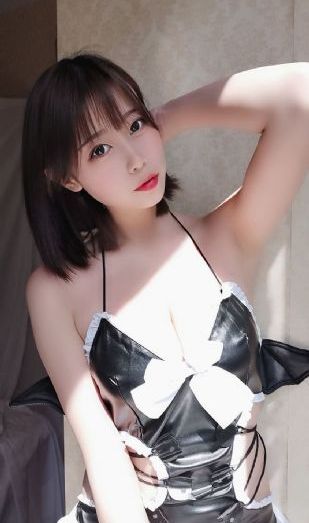 女闺蜜鞋袜调教女虐女_BD在线播放观看