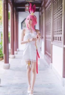 肉体献身老板在线观看_剧情片HD在线观看